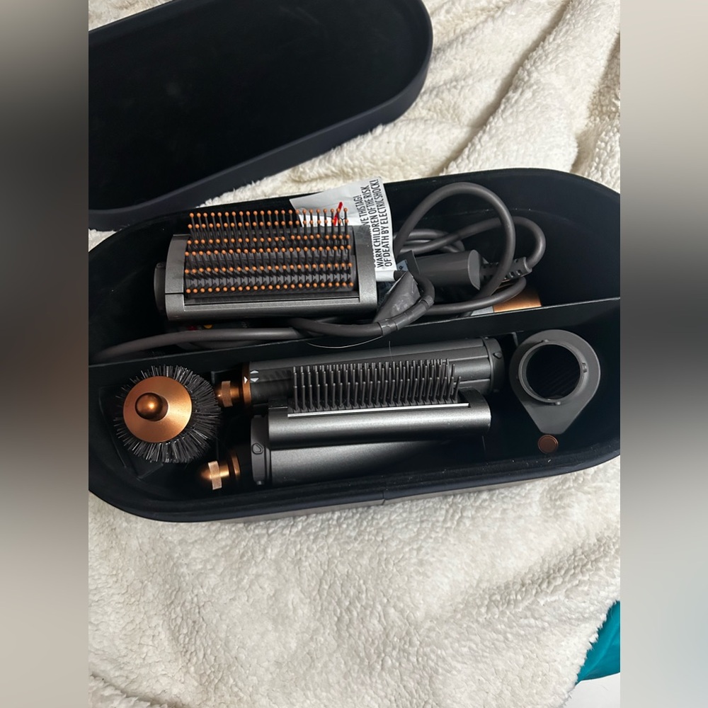Dyson airwrap multi styler complete -long